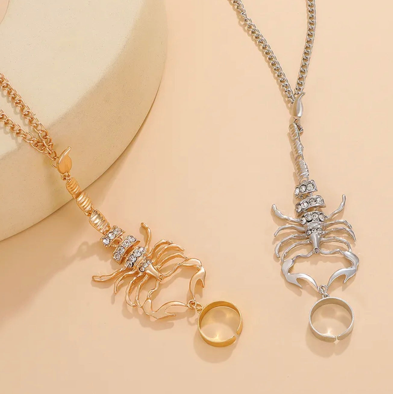 Scorpio Queen Chain