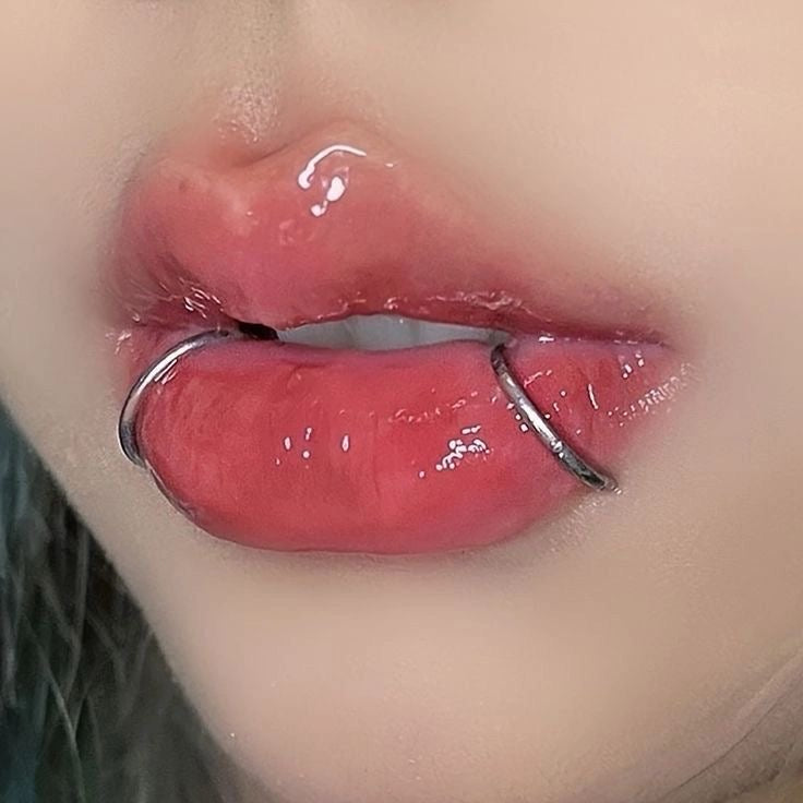 Circle lip ring