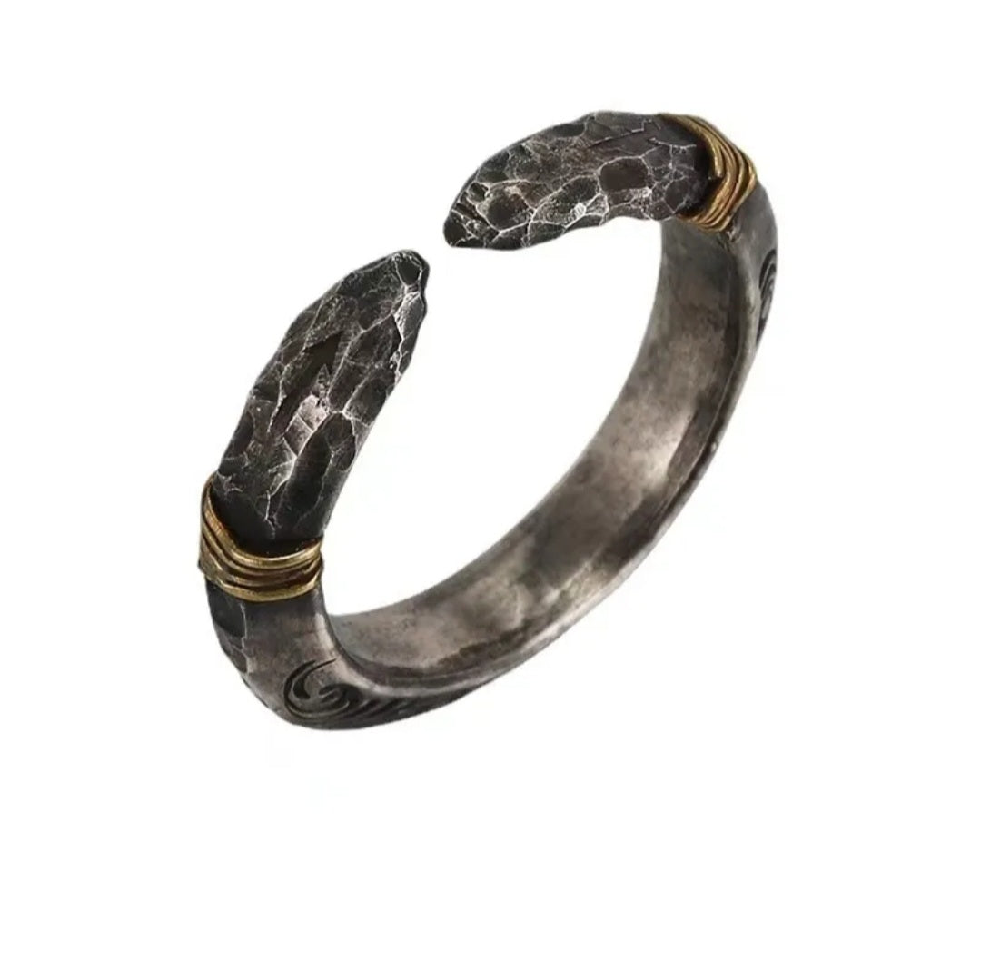 Vintage open ring