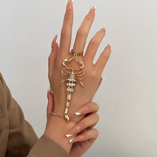 Scorpio Queen Chain