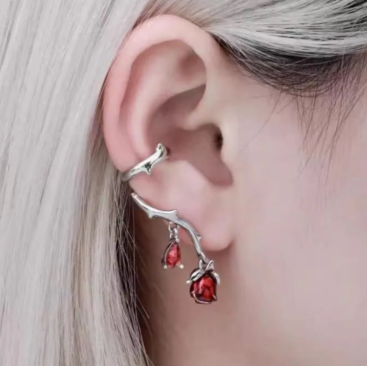Dripping rose earcuff single piece