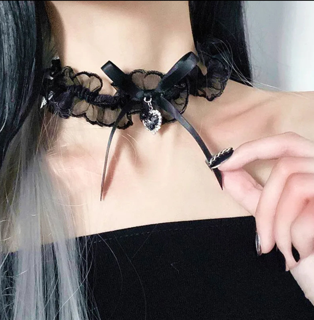 Lace Enchantress Choker