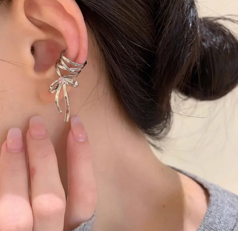 Twilight ribbon ear-cuff