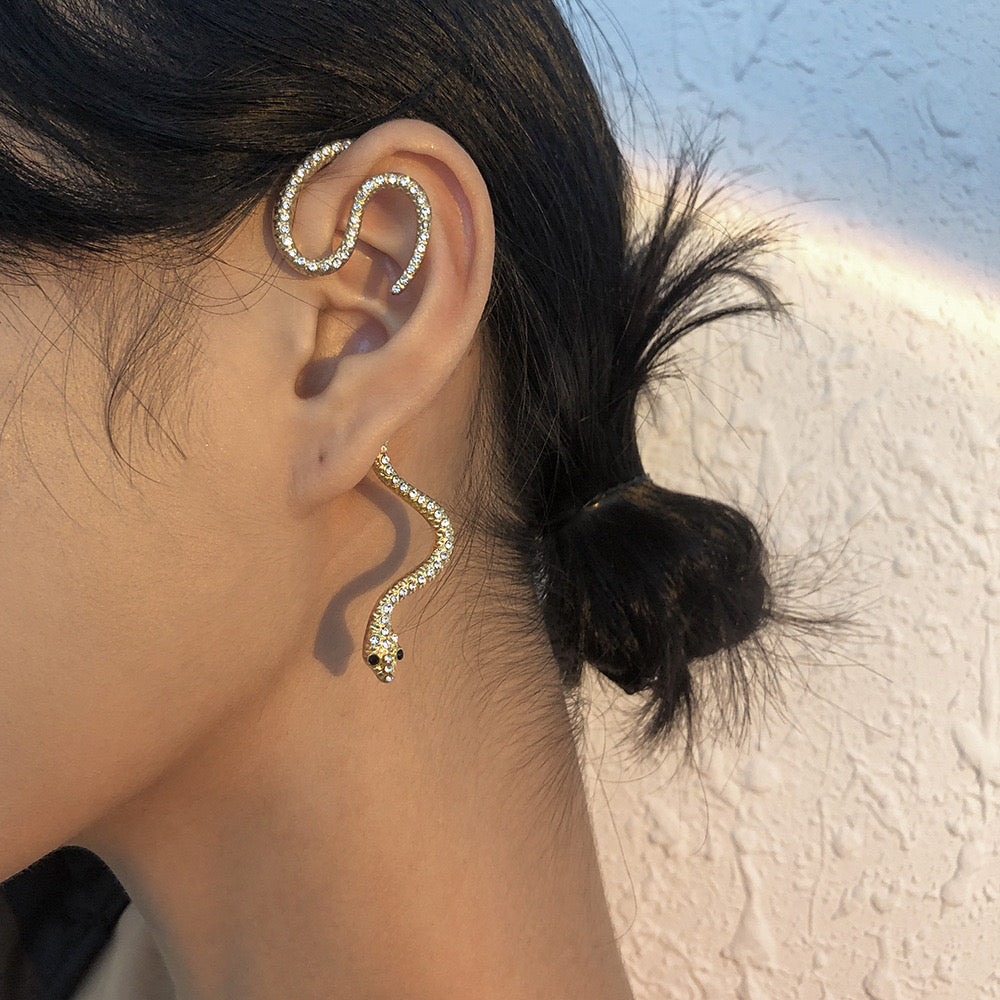 Mystic Viper ear-cuff
