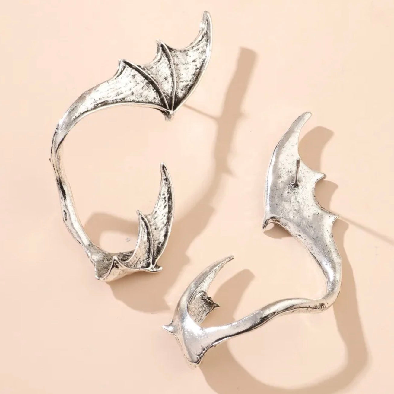 Batwing ear-cuff