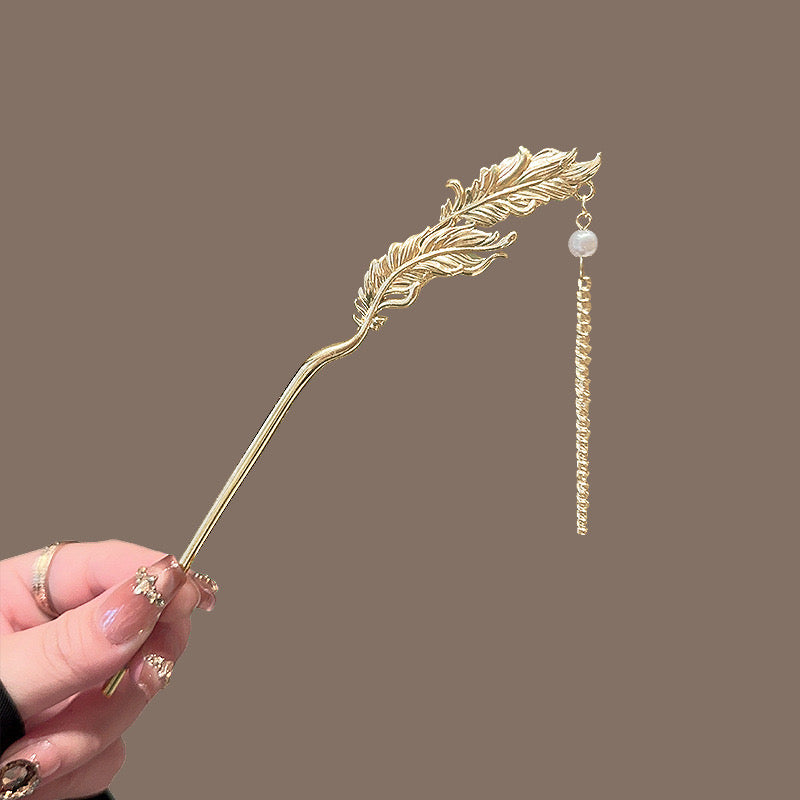 Feather hair stick