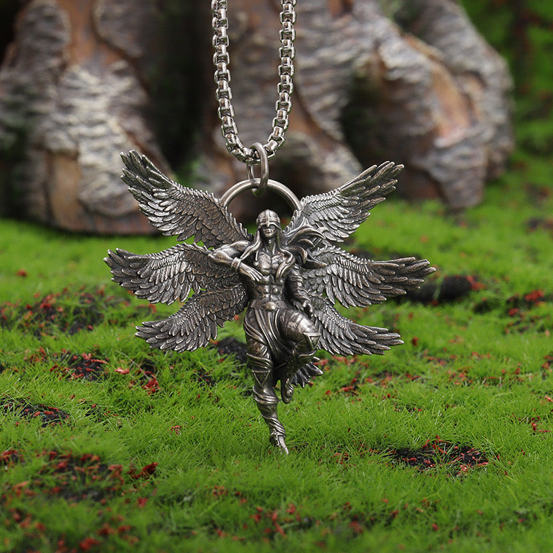 Raven Queen Amulet