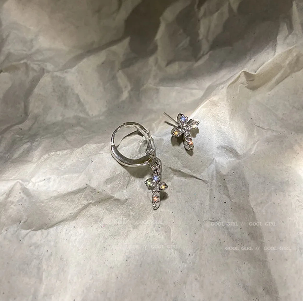 Cross rhinestone studs