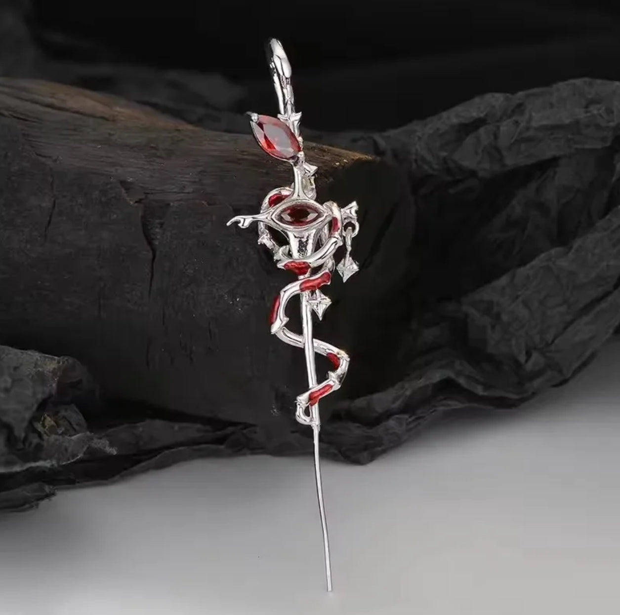 Venom of medusa ear-cuff