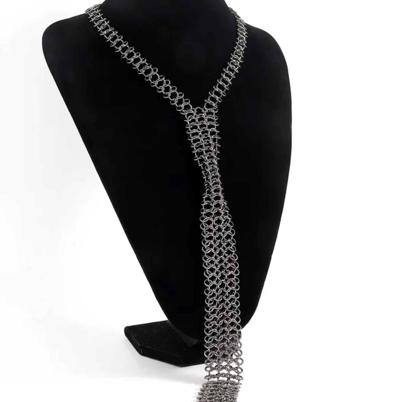 Chainmail tie necklace