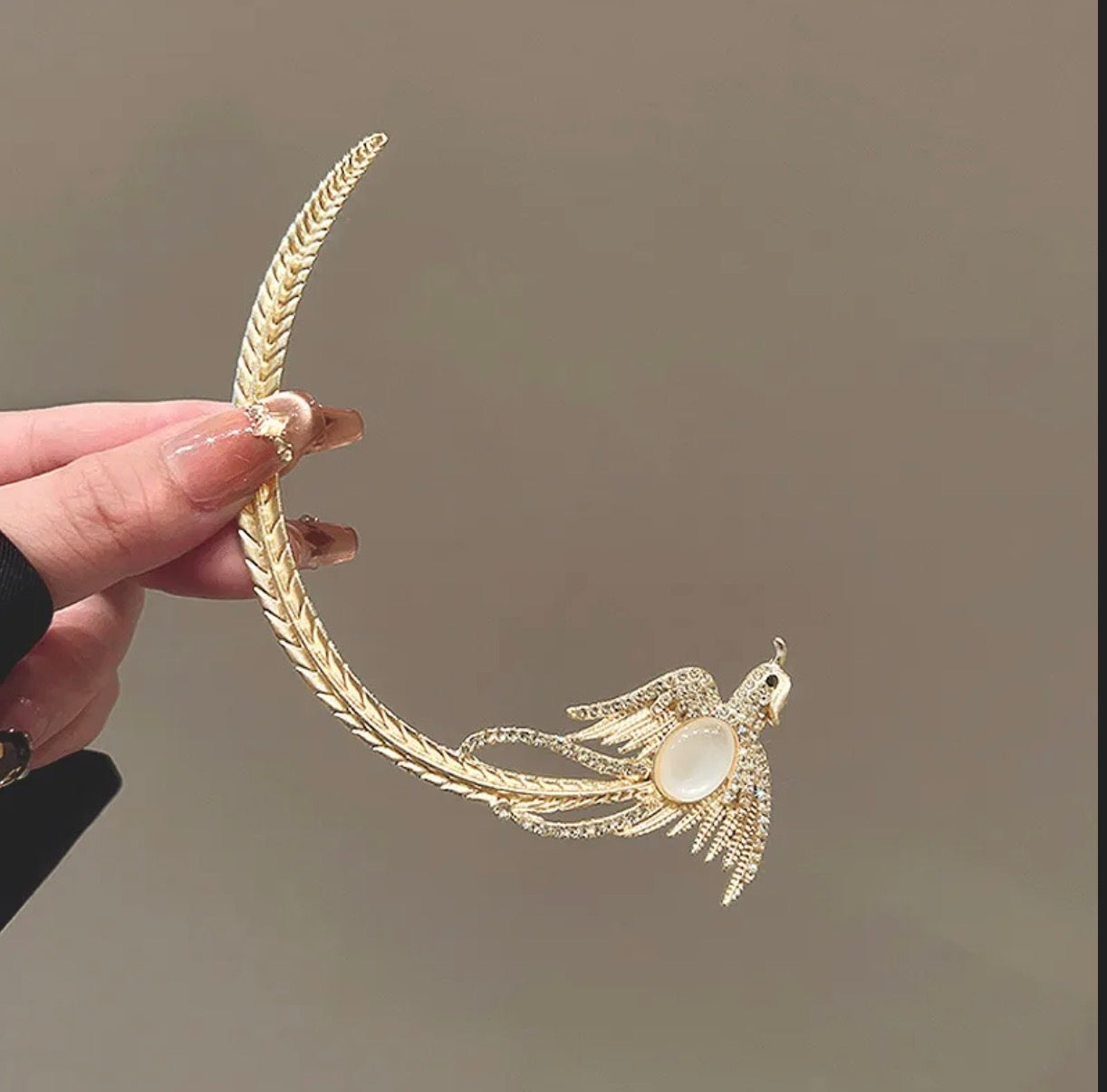 Phoenix hair pin