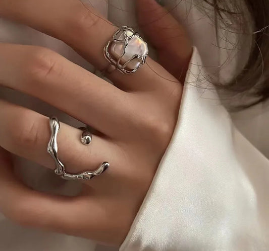 Geometric pearl ring set