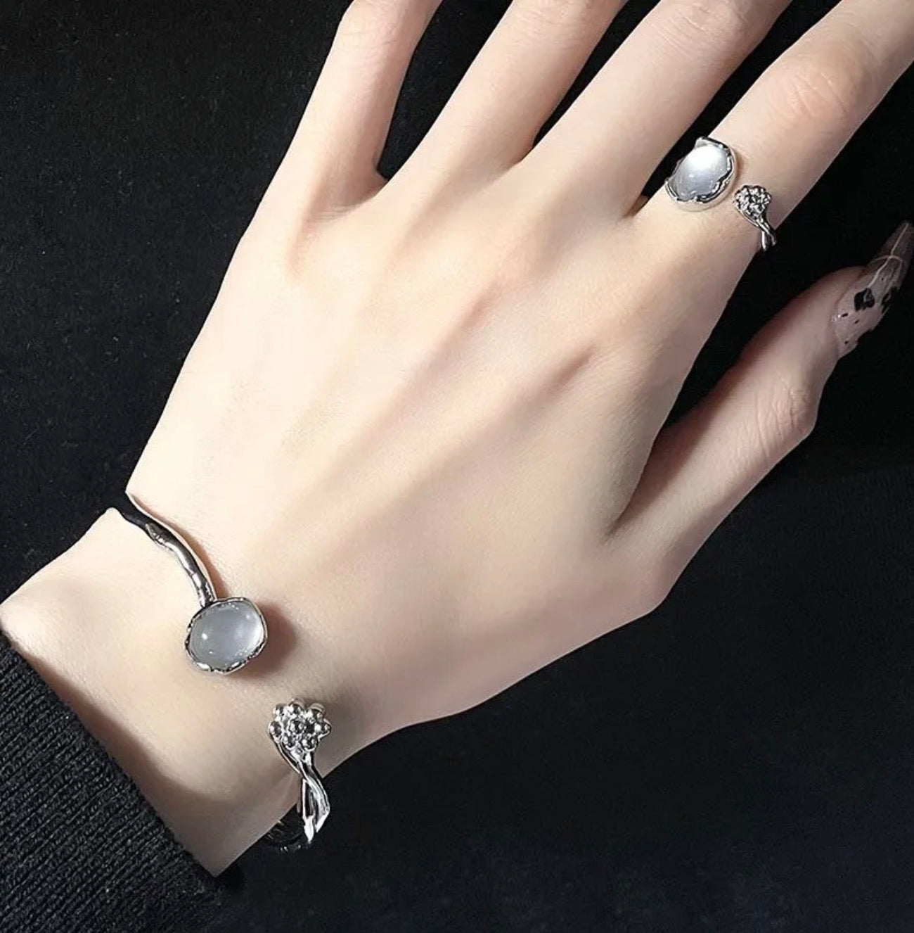 Heartglow open cuff