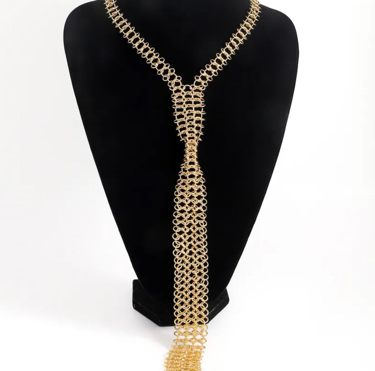Chainmail tie necklace