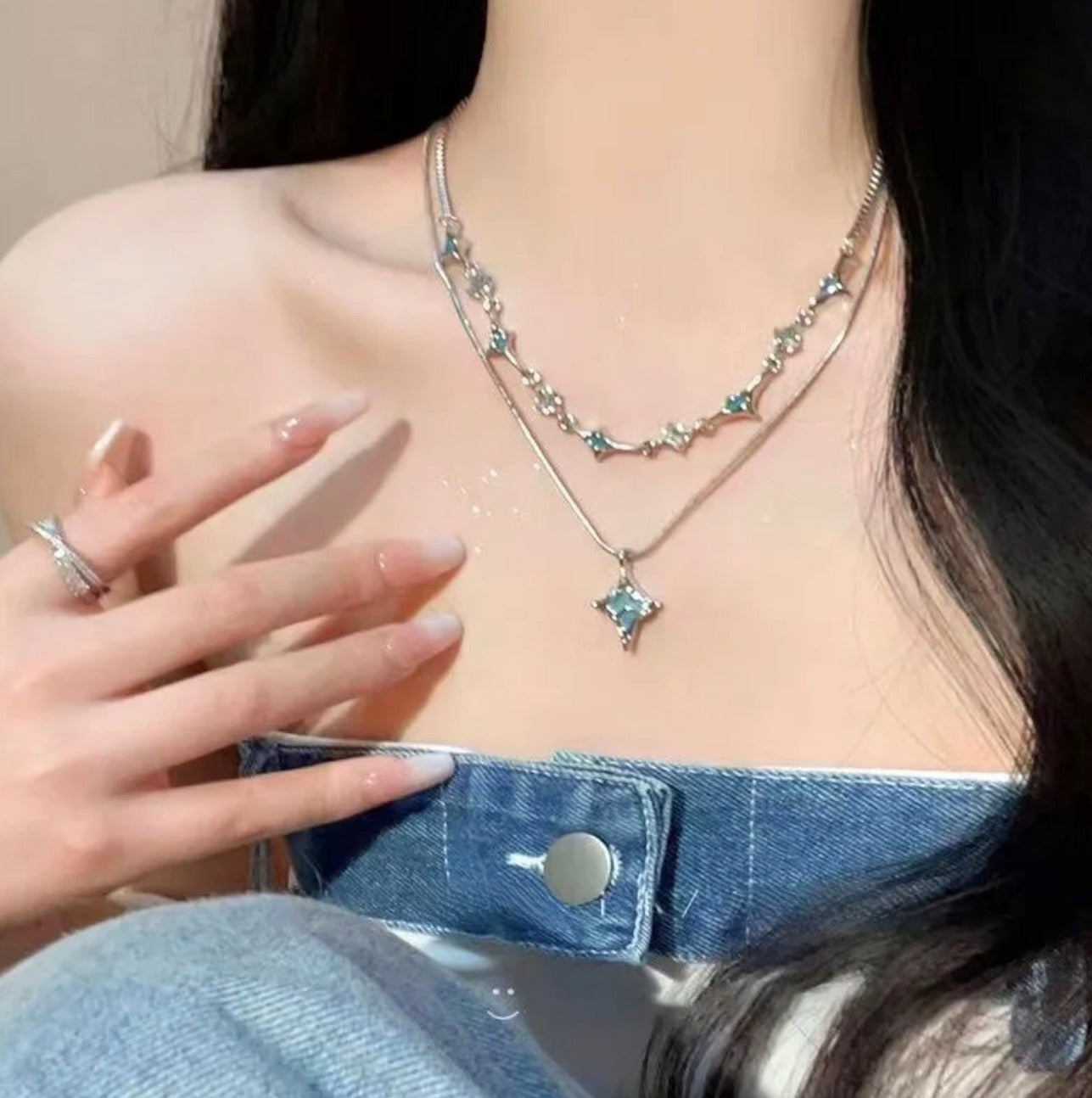 Frozen arc necklace