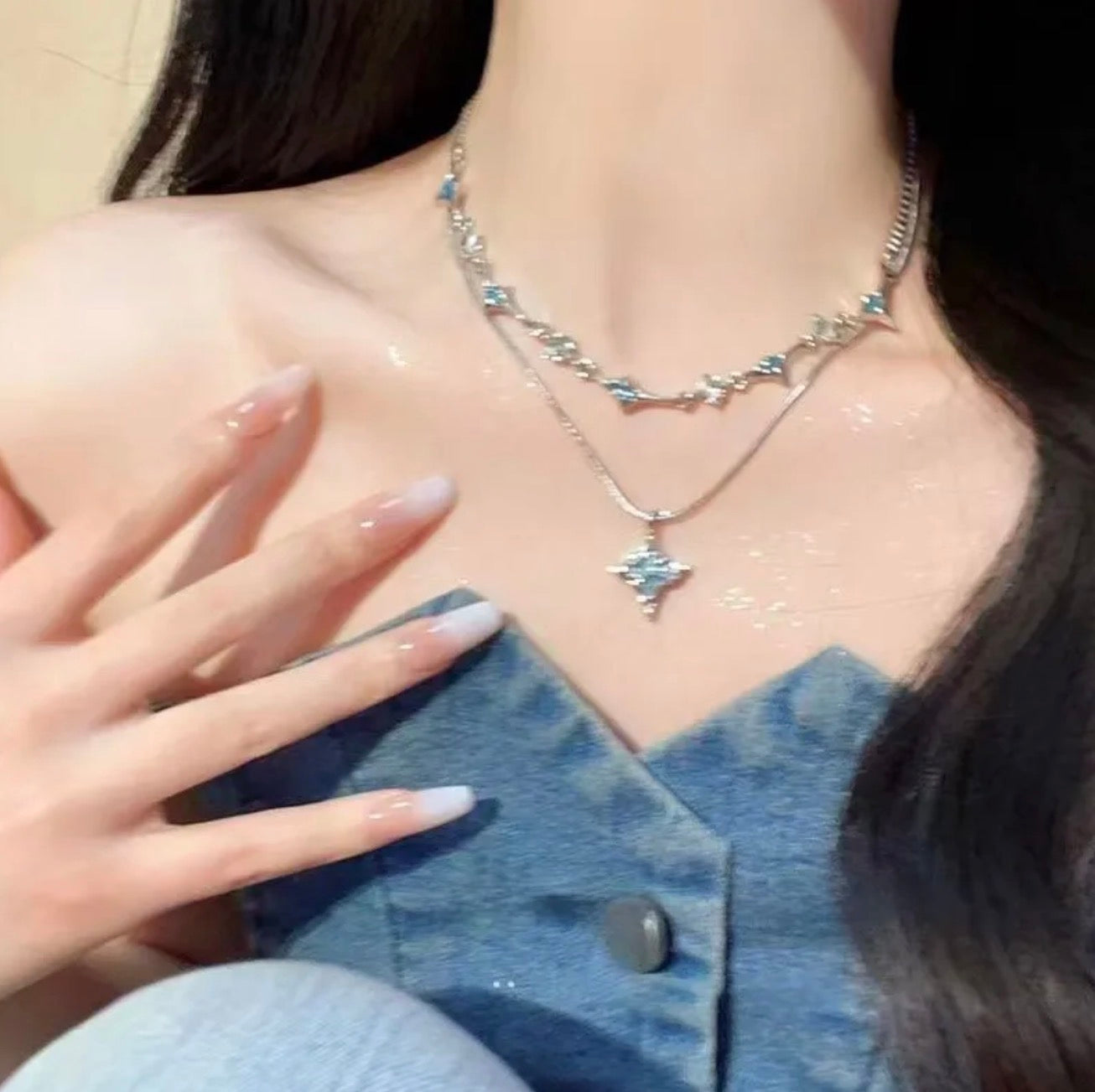 Frozen arc necklace