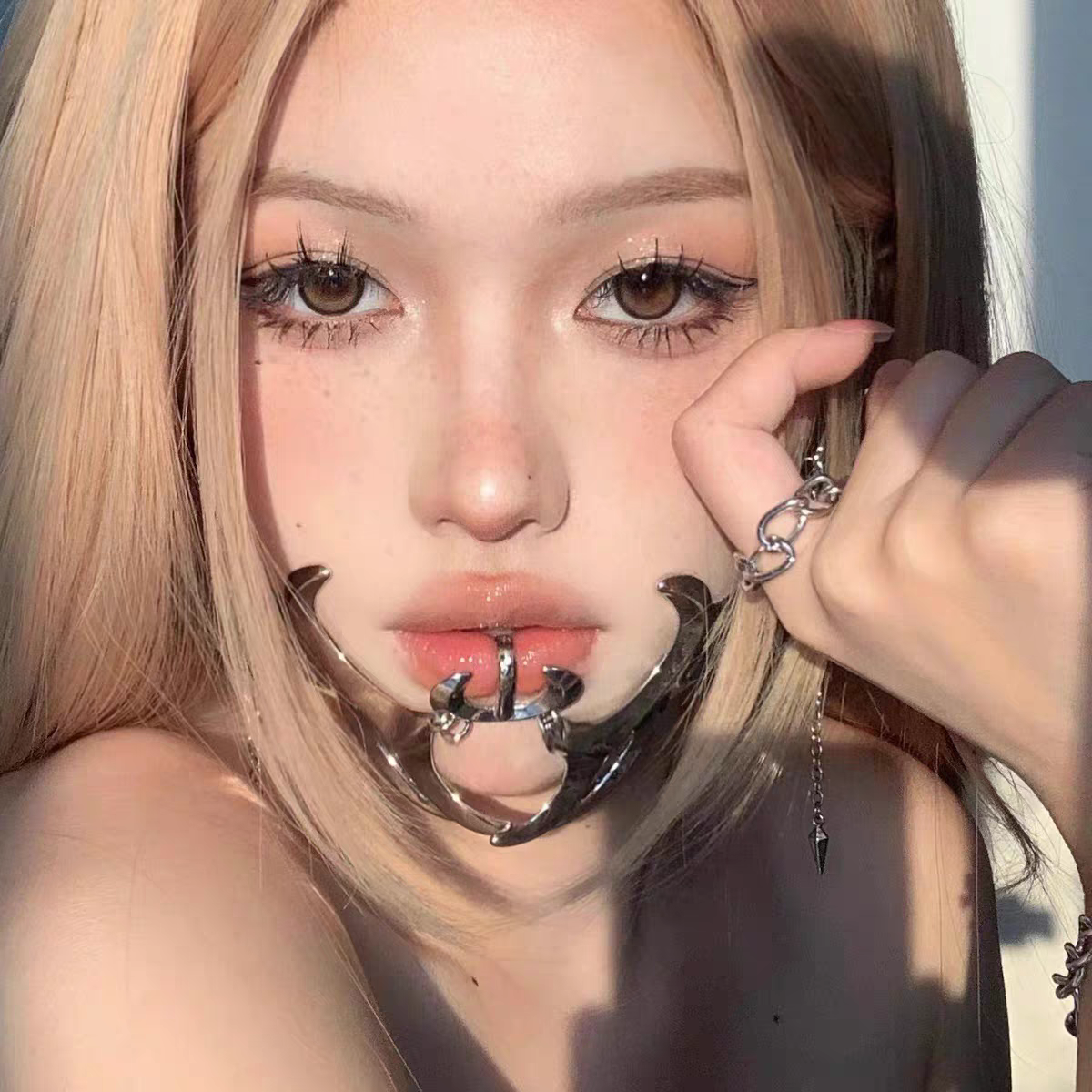 Cyber Warrior Face cuff