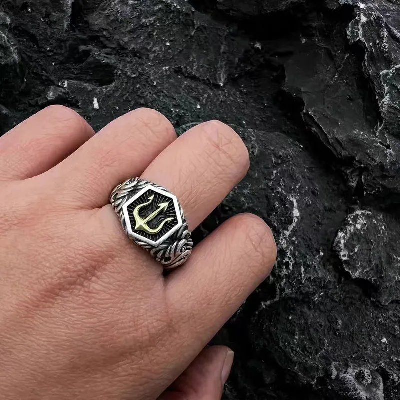 Trident Gothic ring