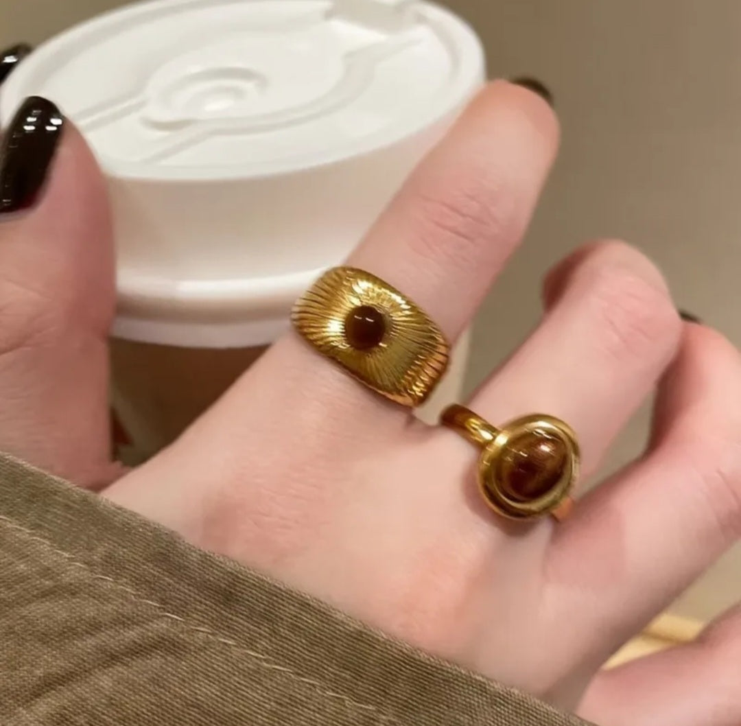 Sun-kissed ring set